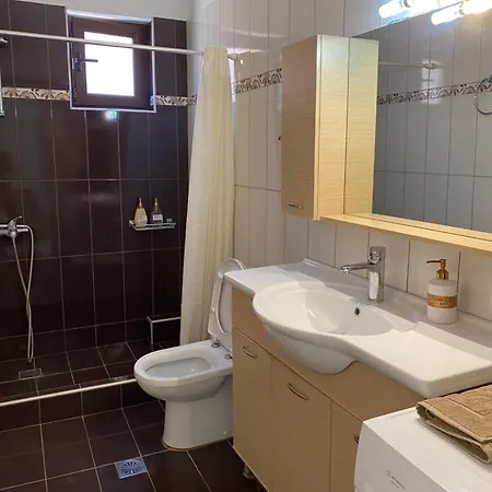 Sophie S House Leonídion