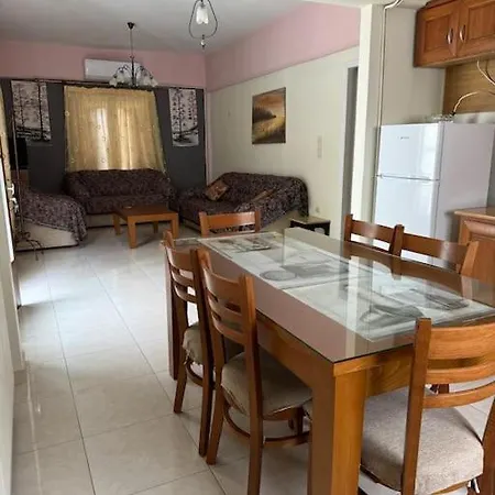 Sophie S House * Leonídion